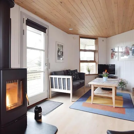 Holiday home Three-bedroom Holiday In Borkop