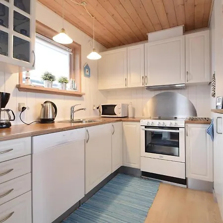 Three-bedroom Holiday In Holiday home *